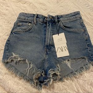 BRAND NEW Zara hi-rise jean shorts